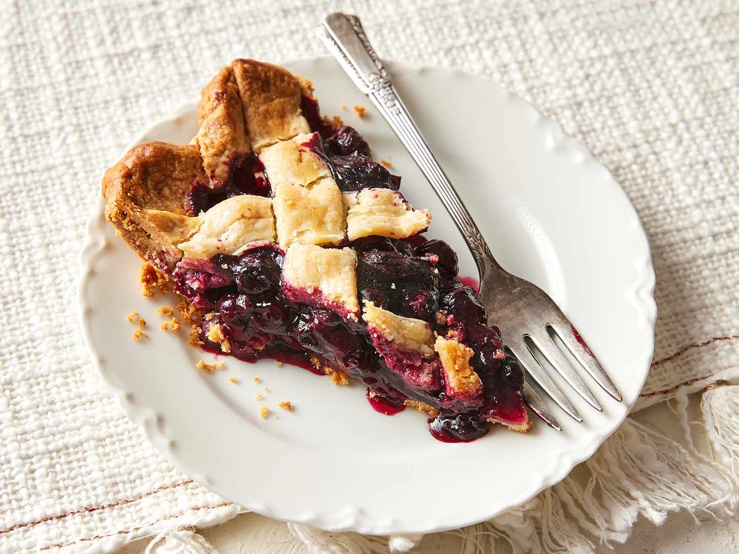Classic Homemade Blueberry Pie with Lattice Crust